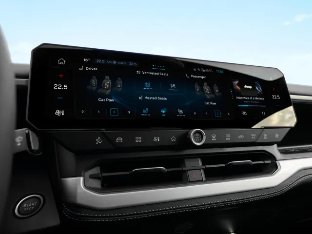 nuova jeep compass elettrica ibrida touchscreen